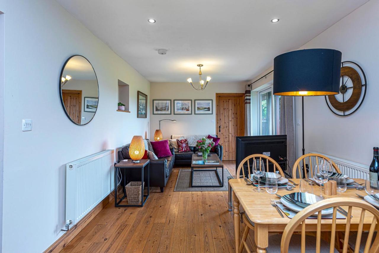 Laurel - Pet-Friendly Cottage With Indoor Pool, Hot Tub & Panoramic Snowdonia Views Colwyn Bay Dış mekan fotoğraf