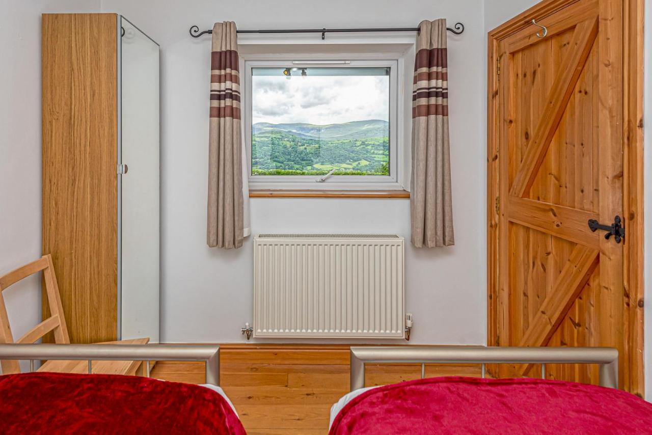 Laurel - Pet-Friendly Cottage With Indoor Pool, Hot Tub & Panoramic Snowdonia Views Colwyn Bay Dış mekan fotoğraf